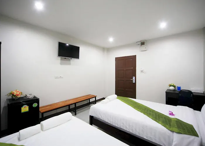 Hotel Paragon One 2*